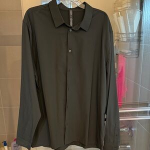 Vuori button up. Good stretch. XXL